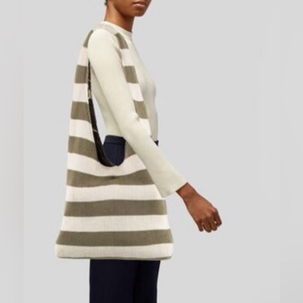 NWOT Alice and Olivia knit hobo shoulder bag